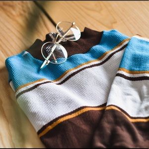 GROOVY 1970’S STYLE STRIPED SWEATER TOP